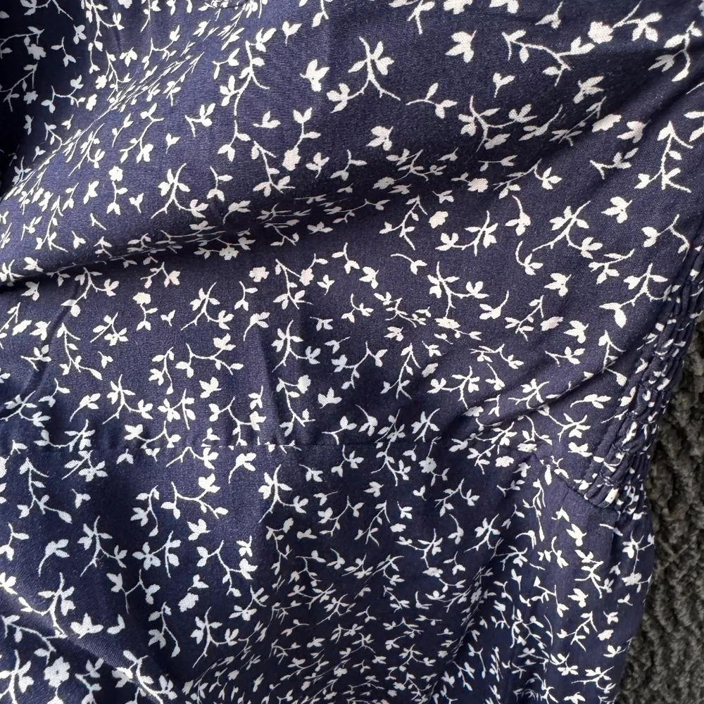 GAP Navy Floral Smocked Midi Dress – Cottagecore, Coastal Summer - Picture 4 of 7